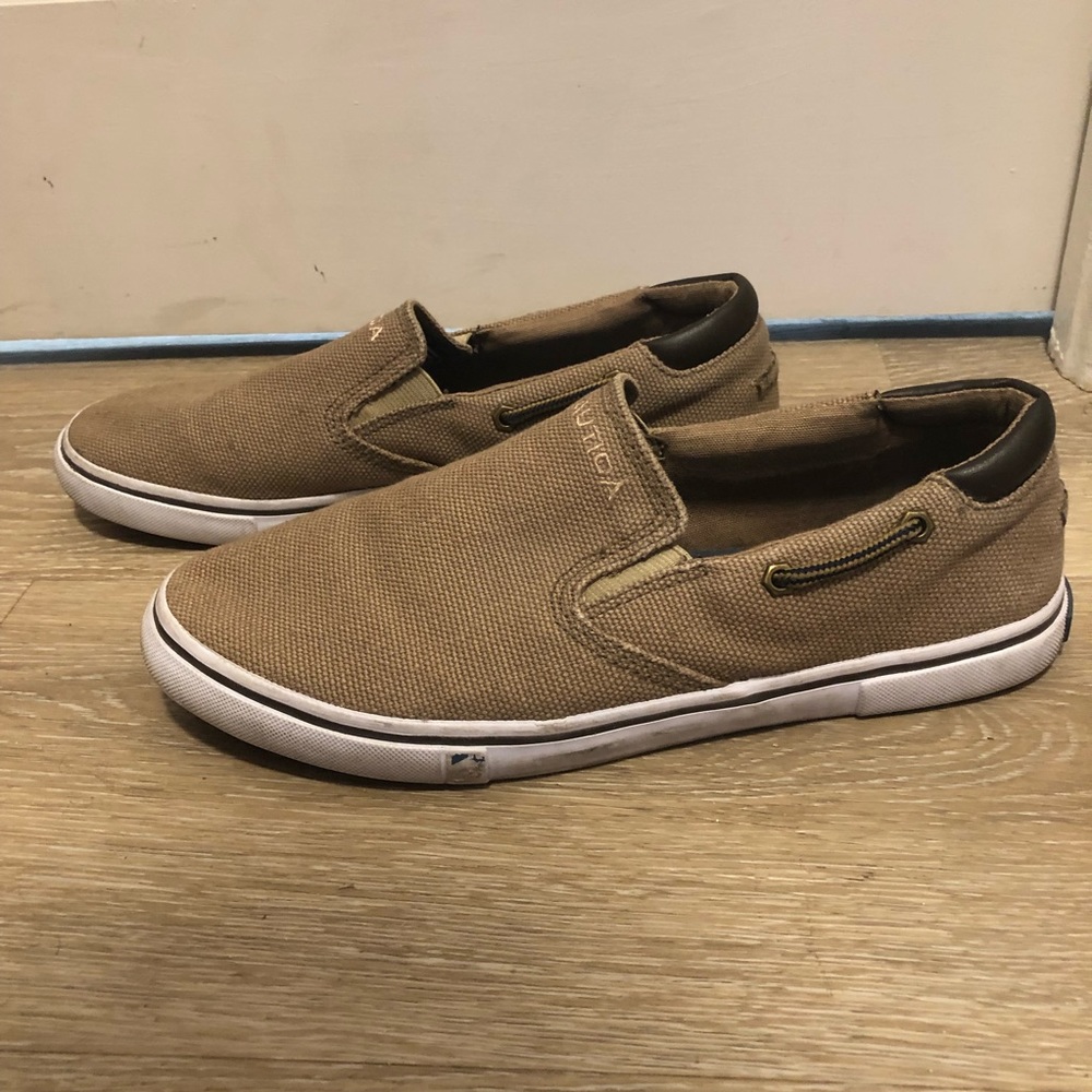Nautica slip on canvas sneakers size 7.5
